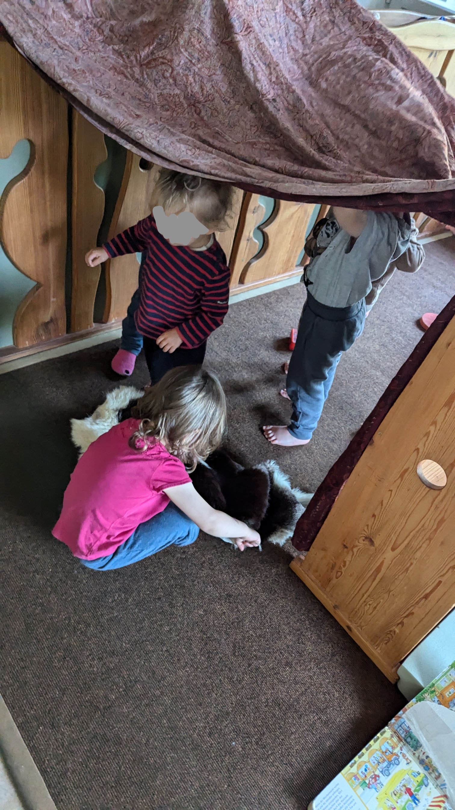 Spielende Krippenkinder